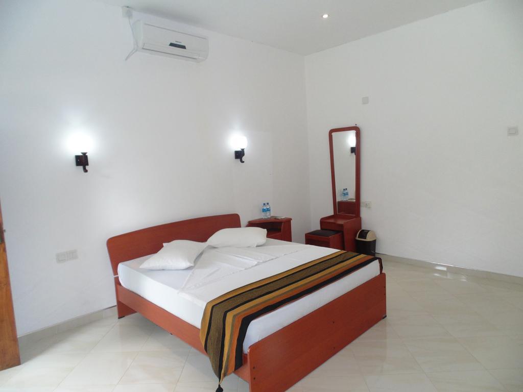 White Eagle Hotel Сигирия Номер фото