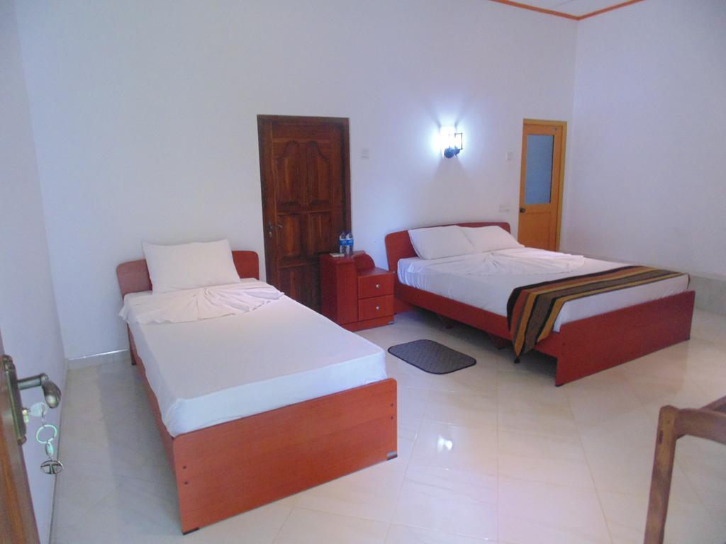 White Eagle Hotel Сигирия Номер фото